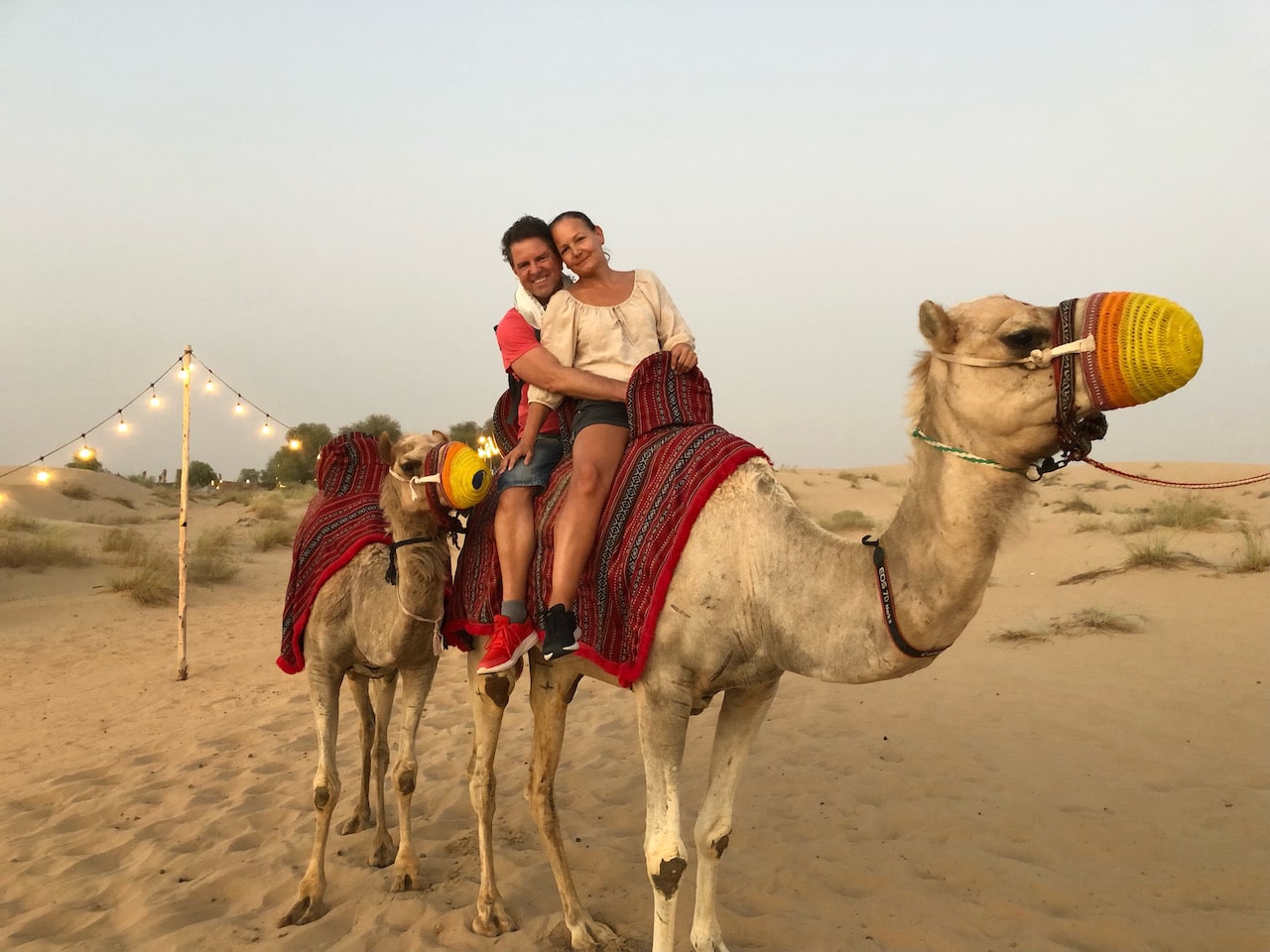 Kamelreiten im Wüstencamp Al Khayma
